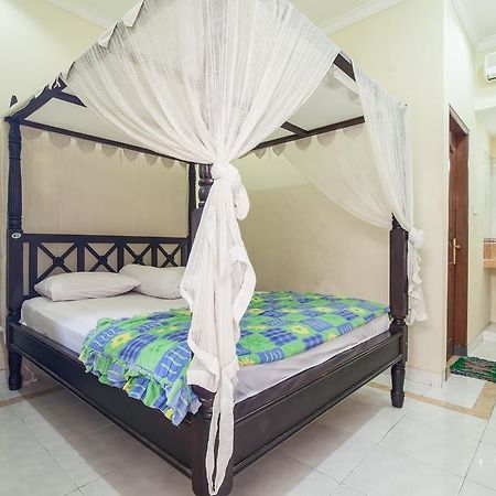 Lori Beach Inn Seminyak Cameră foto